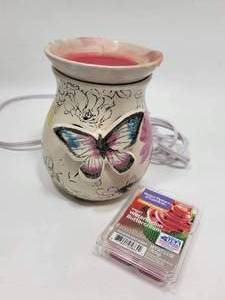 lot 296 image: PRETTY WAX WARMER WITH WAX CUBES