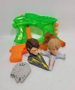 lot 305 image: TOY GUNS AND STAR WARS