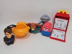lot 306 image: MISC TOYS INCLUDINJG STAR WARS & MCDS BATTLESHIP GAME