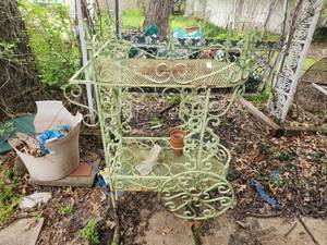 lot 249 image: Wrought iron garden cart