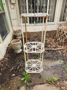 lot 232 image: Wrought iron 3-tier shelf