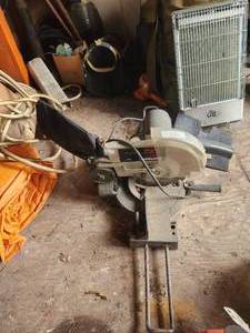 lot 240 image: Sears 10 compound miter saw