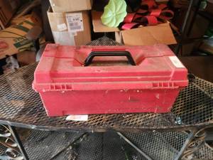 lot 195 image: Toolbox with contents