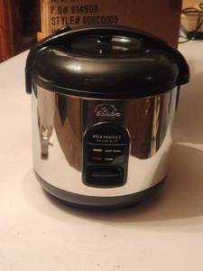 lot 181 image: Wolfgang Puck 5-cup rice cooker