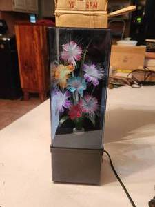 lot 183 image: Fiber optic floral light