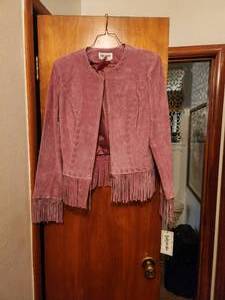 lot 150 image: Pink suede jacket with tassels by bagatelle - 10