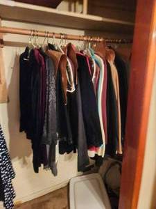 lot 146 image: Contents of right side of closet