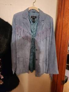 lot 143 image: Ligh blue leather jacket by Denim & Co. - S
