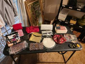 lot 107 image: Selection of handbags-wallets