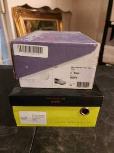 lot 111 image: Selection of 2 pairs of shoes - size 6.5 or 7