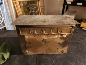 lot 113 image: Brass mailbox