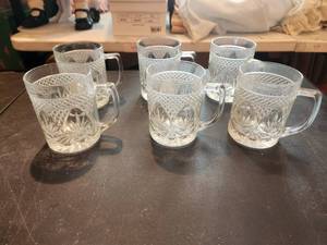 lot 82 image: Set of 6 crystal punch glasses