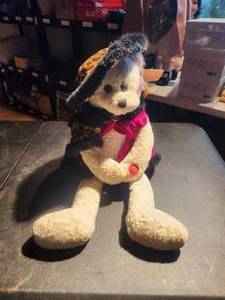 lot 71 image: Chantilly Lace collectible bear