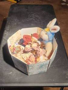 lot 58 image: Box of collectible dolls and more