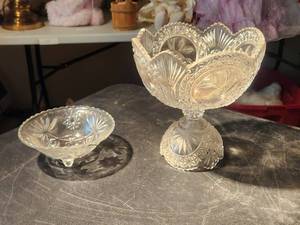 lot 14 image: Hofbauer Byrdes - etched crystal footed basket, bowl, Vase