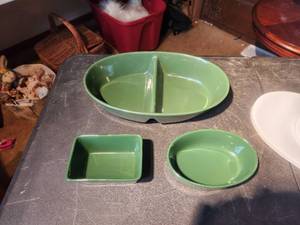 lot 12 image: Selection of Temp-tation covered dishes - ovenware