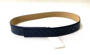 lot 297 image: New With Tags Bloomingdales St. John Large Genuine Leather Belt, Blue, Model#63262H - As Shown - Retails $295