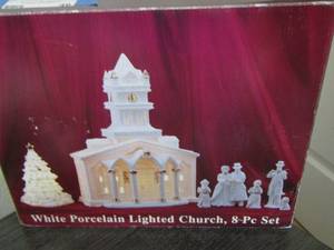 lot 46 image: White porcelain lighted church 8 piece set