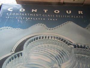 lot 87 image: contour 4 compartment glass relish plate