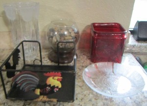 lot 88 image: rooster napkin holder- vase- red square canister- vase