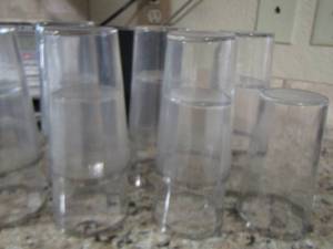 lot 89 image: 13 glass cups with silver rings around the top