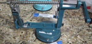 lot 91 image: GREEN  APPLE PEELER