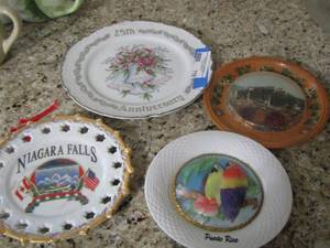 lot 116 image: Niagra Falls dcor plate- 25th anniversary PURTO RICO Dcor plates