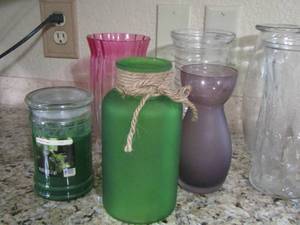 lot 125 image: pine candle with various vases
