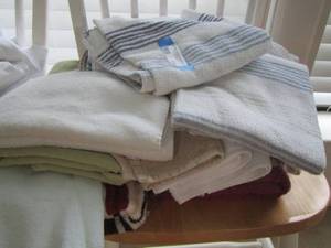 lot 134 image: lot of bath towels