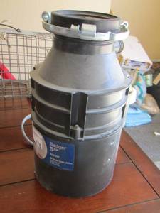 lot 176 image: Garbage disposel model - BADGER 5xp-6 - sn 21061211710   34HP