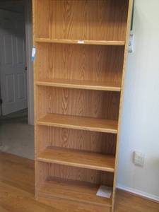 lot 208 image: 71x29x12 5 tier book shelf