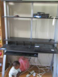 lot 214 image: Desk 2 tier shelving - keyboard holder - baby not included - 67x47x23   DESK ONLY
