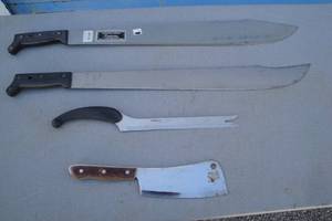 lot 7 image: 4-Knives- 2 Machettes-1-26 and 1-27, 1-Clever 11-Long, And 1 Miracle Blade 15