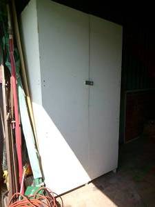 lot 4 image: Large-White Double Door Wooden Storage Cabinet