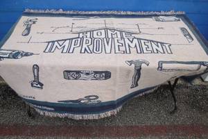 lot 154 image: Home Improvement Throw, By Beacon #508