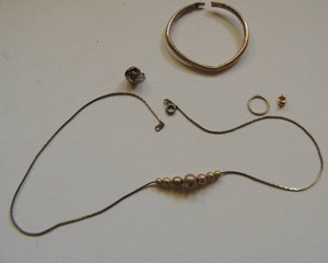 lot 705 image: GOLD BRACELET ( BENT)   GOLD CHAIN W BEADS   &  SMALL RING
