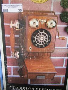 lot 35 image: Classic telephone collectors edition NIB