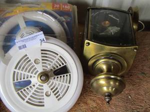 lot 34 image: Circle bulb, adaptors, outdoor light fixture