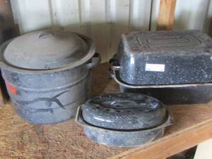 lot 89 image: aluminum speckled roasting pans qty 3