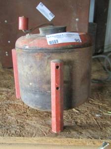 lot 90 image: vintage popcorn maker with electric plug has hand turner