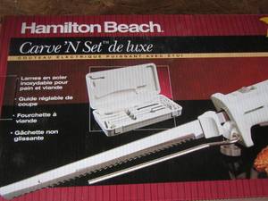 lot 96 image: Hamilton beach deluxe carving set NIB