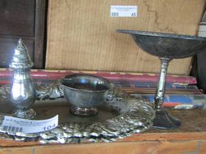 lot 104 image: silver platted lot