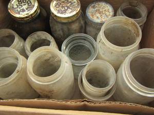 lot 113 image: box of mason jars