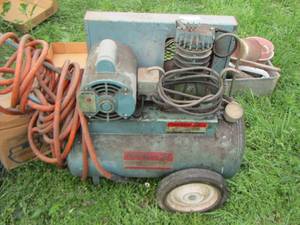 lot 5 image: Wards Power Kraft air compressor model # QBW-6555A pressure range is 90-150psi