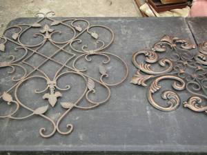 lot 143 image: hanging metal wall art qty 2