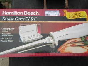 lot 154 image: Hamilton beach deluxe carving set NIB