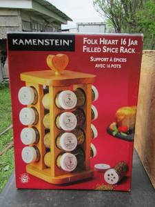 lot 161 image: Folk heart 16 jar spice rack NIB