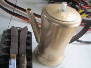 lot 188 image: tea kettle, corn bread cast iron and 2 knives