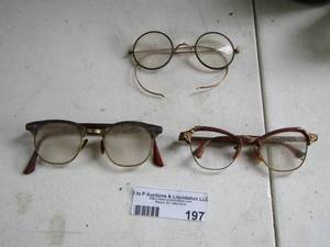 lot 197 image: vintage reading glasses 3 pair