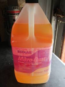lot 212 image: new jug Ecolab micro- quant detergent